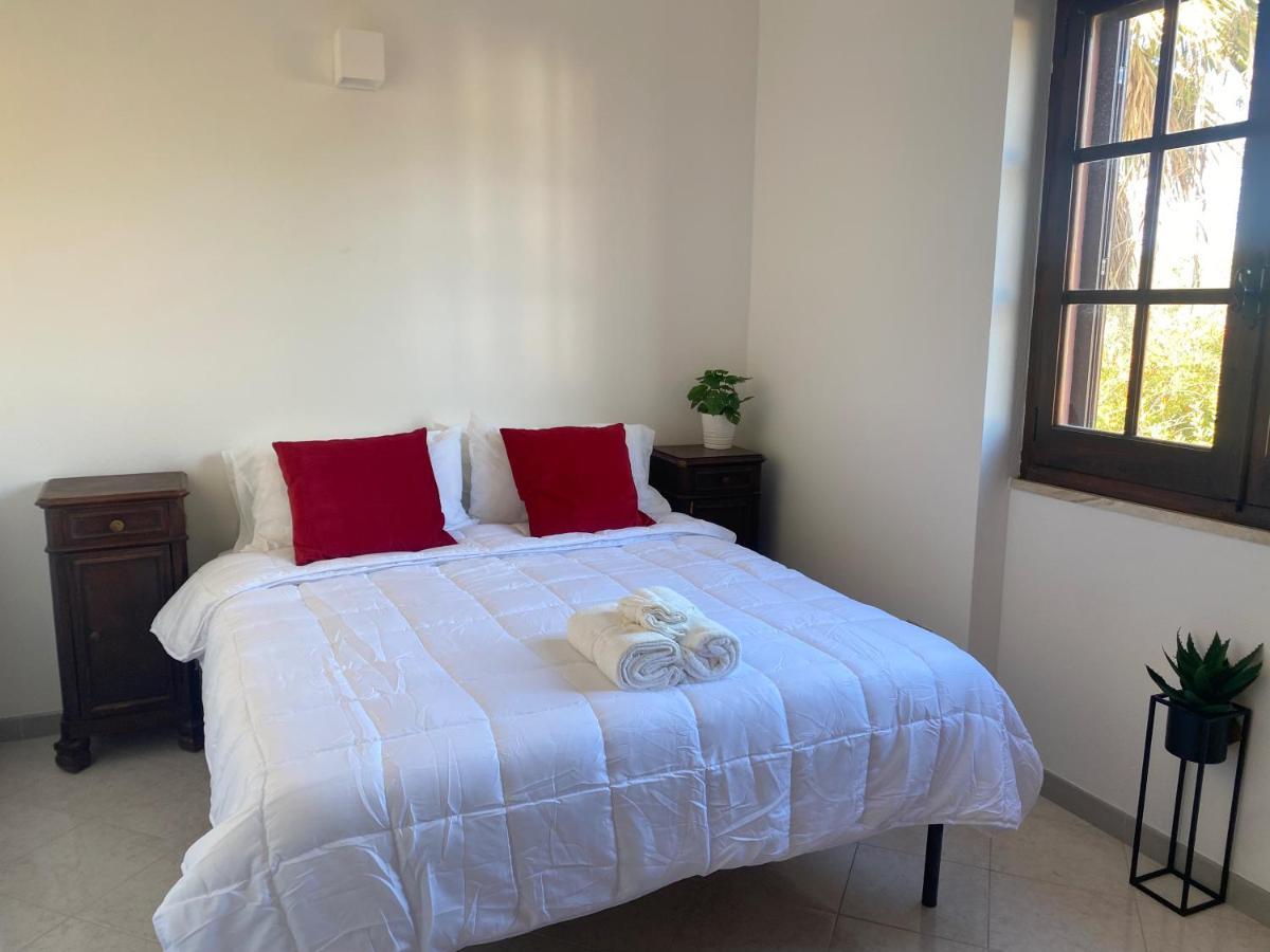 Lovely Home 5 Min Walk To The Beach, 3 Bedrooms Ample Outdoor Relax And Wifi Capitana Buitenkant foto